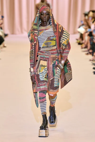 Look 1